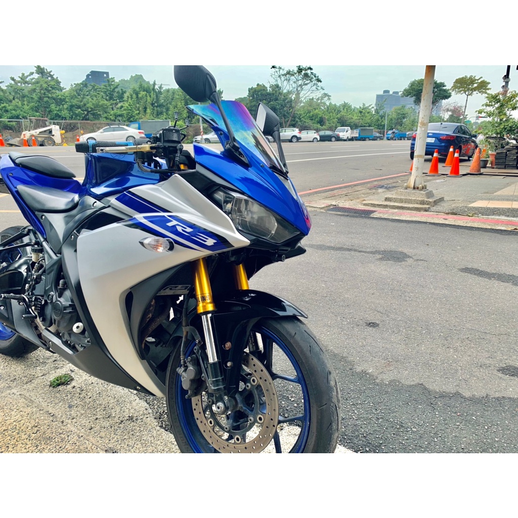 YZF-R3YAMAHAABS二手檔車中古車配合全額.超額.學生貸款強力過件白牌黃牌紅牌仿賽街車大型重機滿18即可辦理