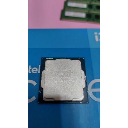 intel i3 10105f 無內顯 贈240g bx500