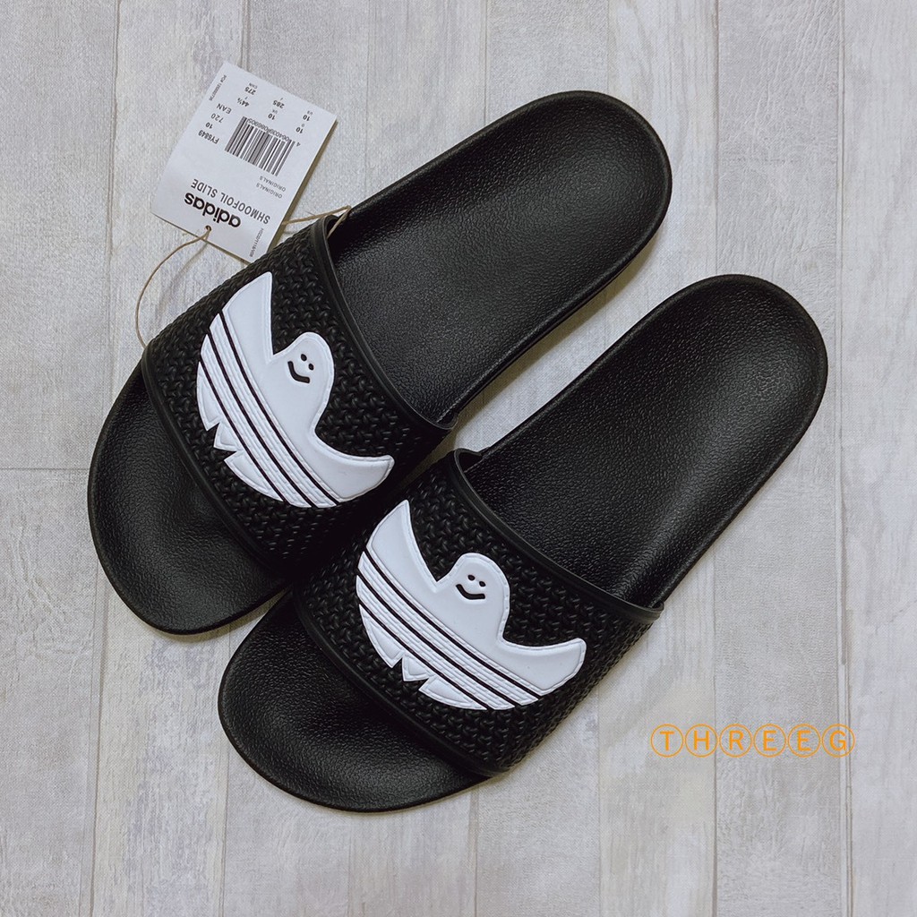 ⓉⒽⓇⒺⒺⒼ🔥 ADIDAS SHMOOFOIL 運動拖鞋 小鬼 可愛 鬼魂 LOGO 黑色 男女鞋 FY6849