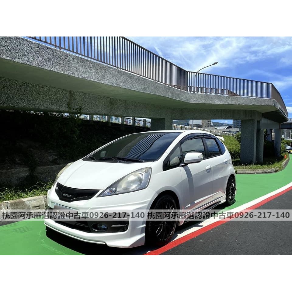 【FB搜尋桃園阿承】本田 超人氣FIT跑5萬 2009年 1.5CC 白色 二手車 中古車