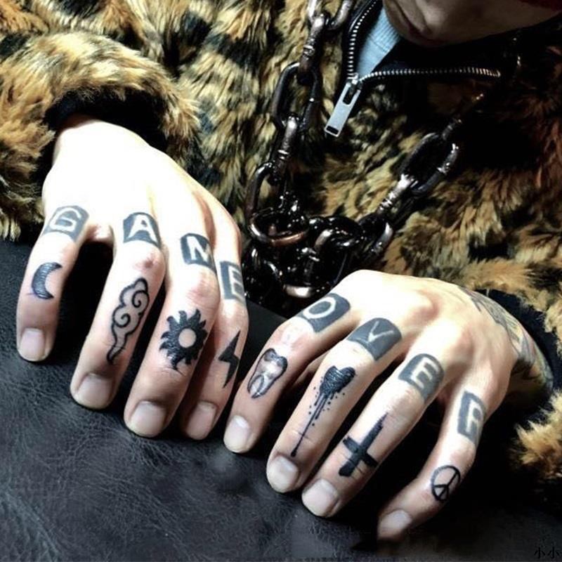 手指紋身貼字母小圖案防水男持久黑指刺青男潮女手部ins風暗黑系 蝦皮購物