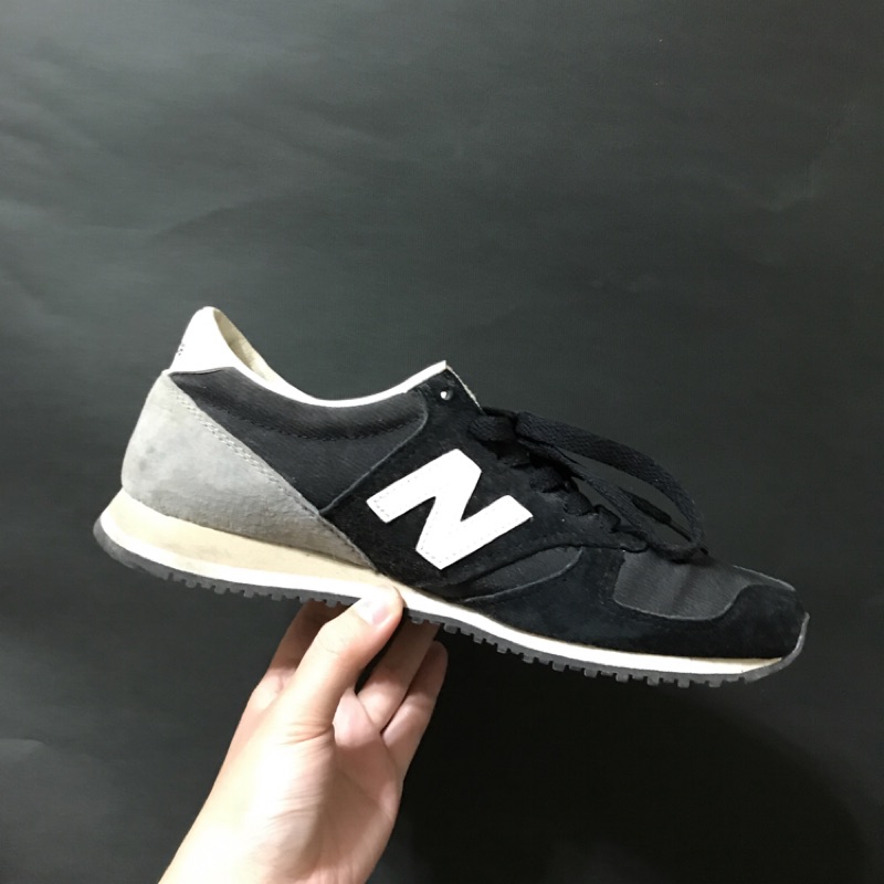 new balance n420 Cinosural International School