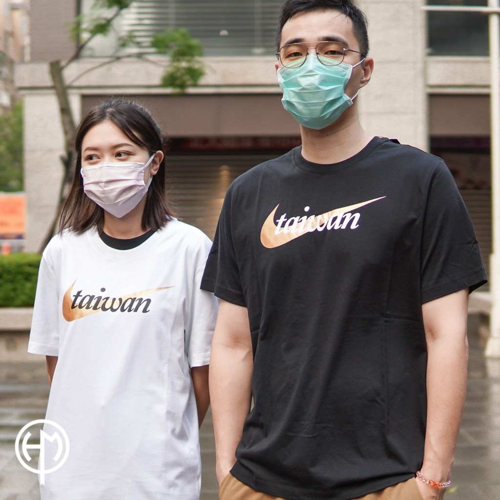 🏀小飛人潮流🏀 Nike Taiwan TEE 台灣 金勾 短袖 T恤 台灣T DM3552010 男生