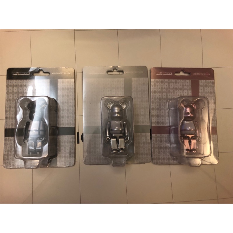 Be@rbrick plus 3隻一組 不拆賣 100%