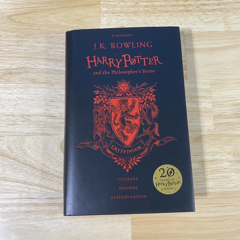哈利波特 20週年 精裝原文書 神秘的魔法石