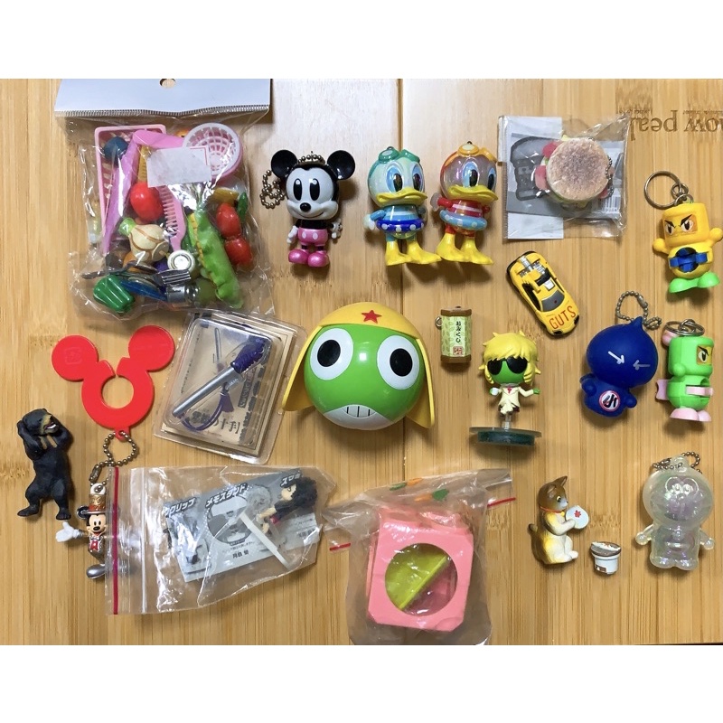 迪士尼 小物 keroro軍曹 唐老鴨 小飛俠 小熊維尼 米老鼠 米妮 貓咪 動物 彈珠超人 炸彈超人 公仔
