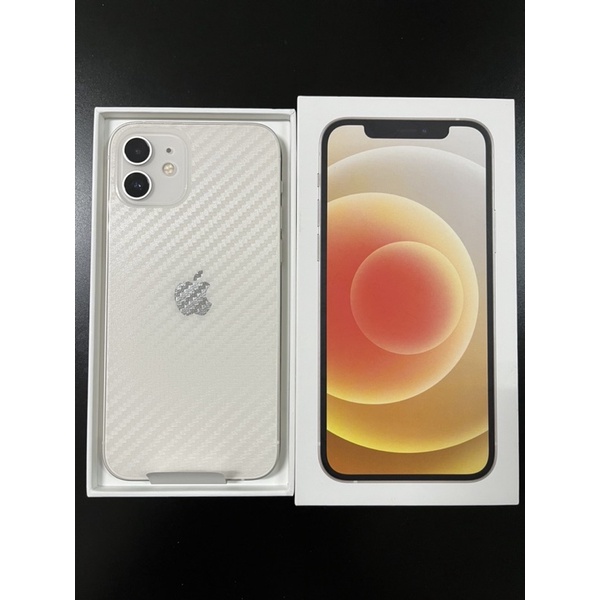 iPhone 12 二手品，九成新，附贈玻璃保護貼x2，橡膠保護殼，apple豆腐頭