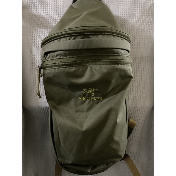 arcteryx 始祖鳥攻頂包 15L 可收納