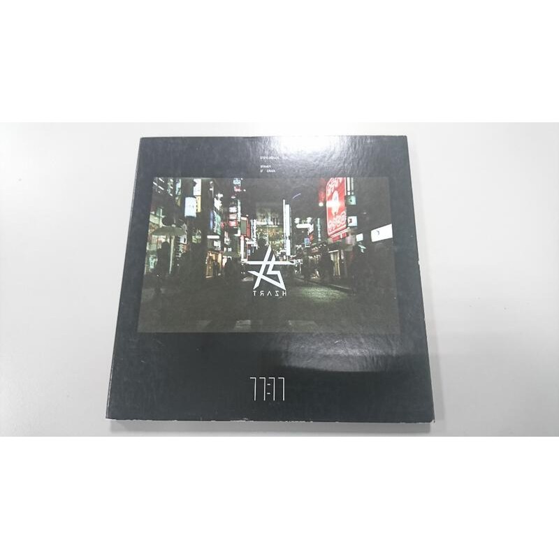 Trash 樂團11 11 專輯宣傳片外紙盒良好邊邊有些痕跡內盒及內部非常好光碟極輕微細絲無刮痕歌詞近全新 蝦皮購物