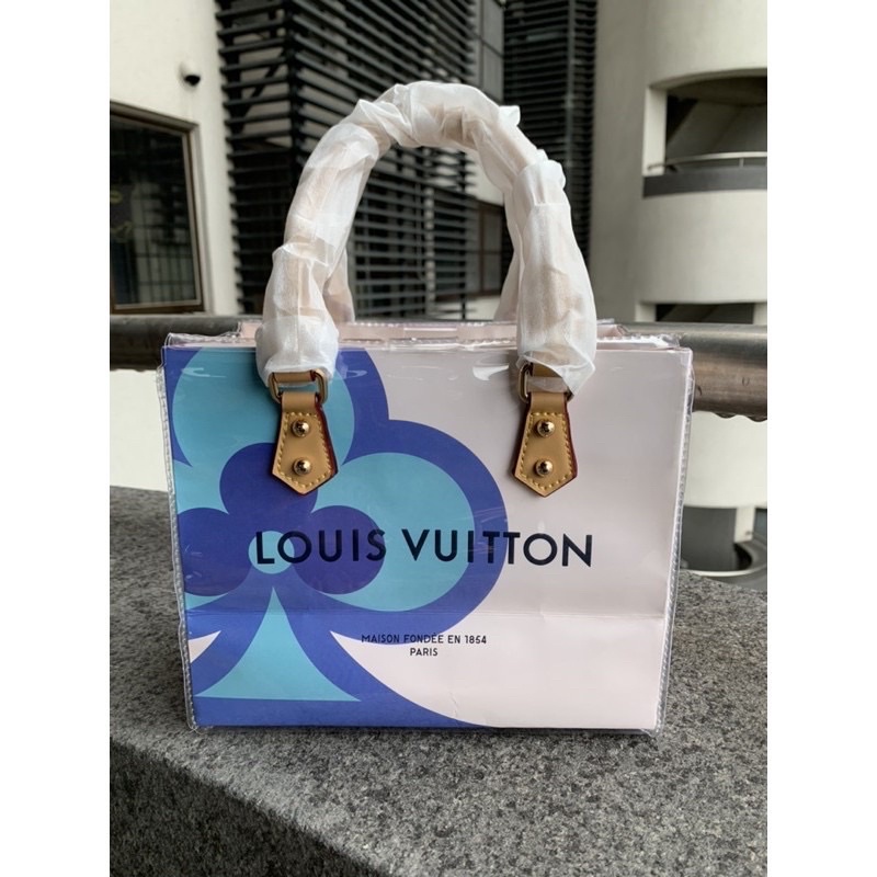 （立即出貨）現貨 LV 全新 正品 撲克牌 小紙袋  防水 手提包 紙袋包 成品