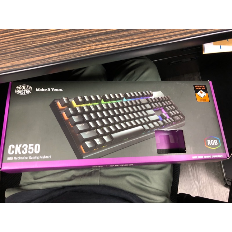 Cooler master ck350 茶軸 機械式鍵盤 RGB