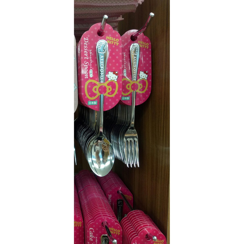 ✨現貨✨🎌*黑天鵝雜貨舖*🎌✈日本代購✈  日本製 KITTY不鏽鋼湯匙。叉子~~日本親自帶回