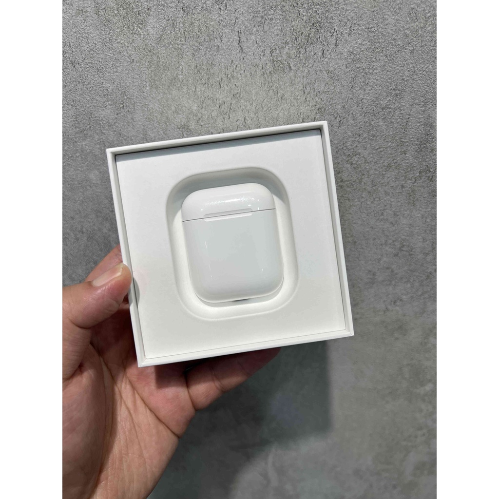 Apple AirPods2 二代 原廠保固內 只要2800 !!!