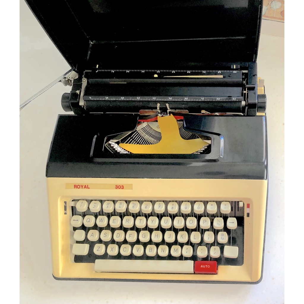 ROYAL 303 手動打字機 機械式 早期 可使用或店面擺飾