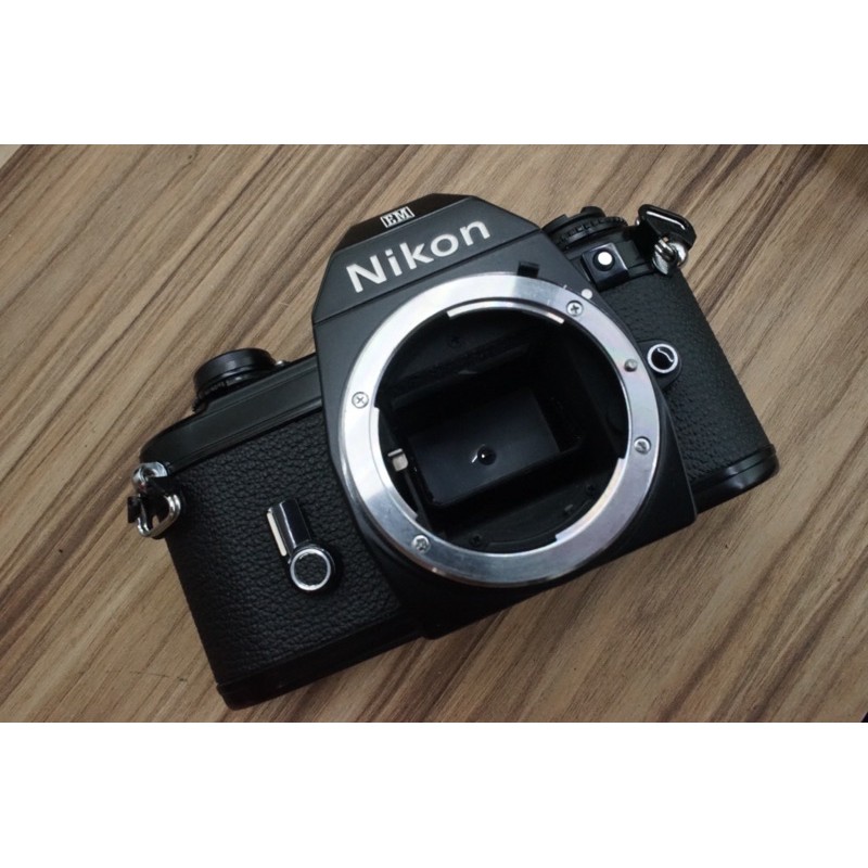 Nikon EM 單眼底片相機