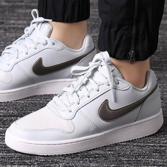 wmns ebernon low nike