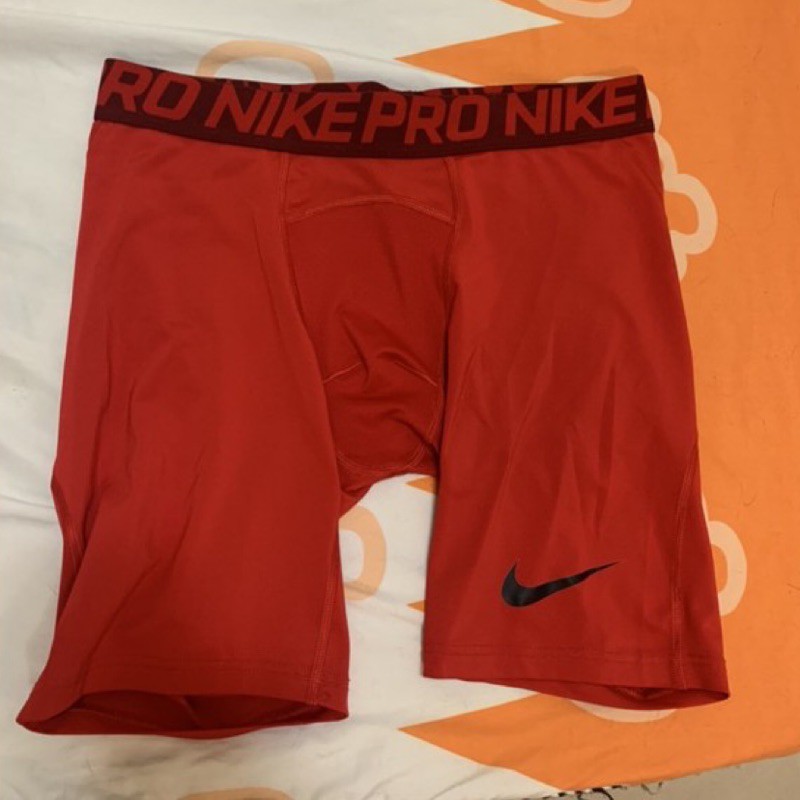 Nike pro 短束褲 紅色