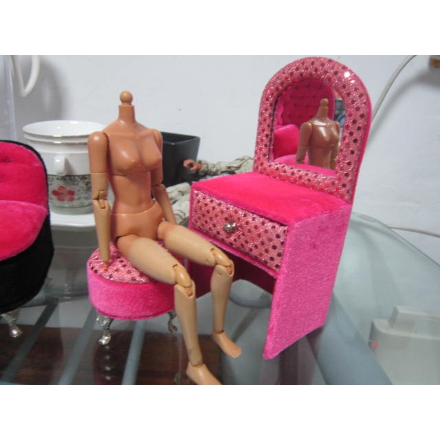 F1家具部門 mini模型1/6桃粉紅色女星款化妝桌椅組(桌椅各一張)