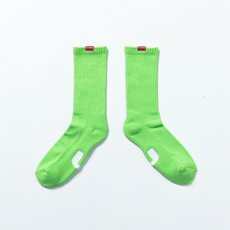 Ugly Symptom Socks 復古 襪口小標 素面 中筒襪 螢光綠色