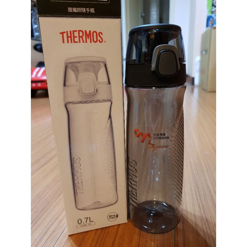 新品上市 THERMOS 膳魔師 TCSD-700 隨手瓶 冷水瓶 水杯 彈蓋直飲