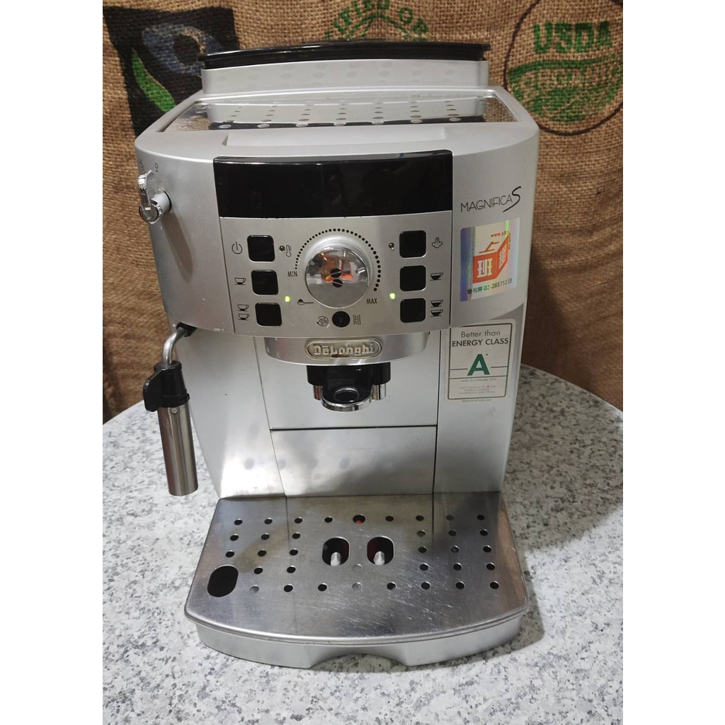 中古DeLonghi ECAM 22.110.SB 風雅型自動咖啡機 2016