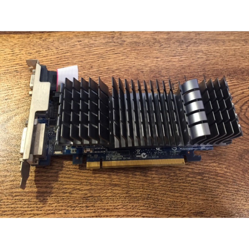 中古 ASUS EN210 SILENT/DI/1GD3/V2(LP)  NVIDIA GeForce 210