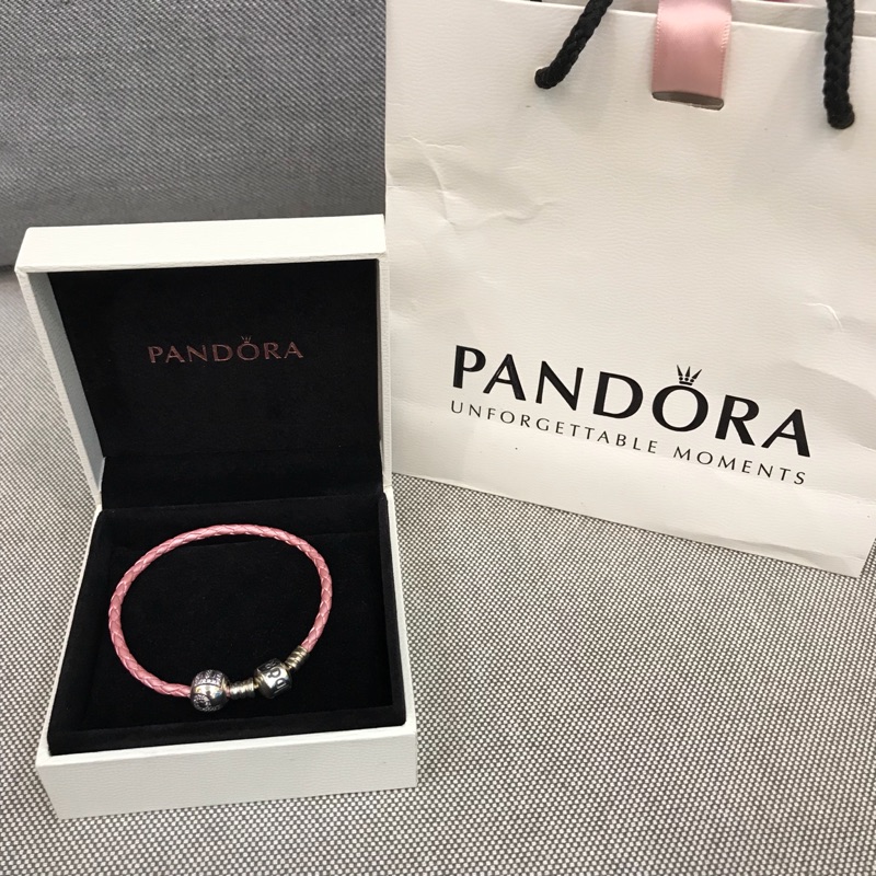 Pandora粉色皮革手環