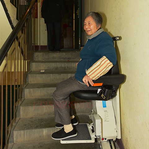&lt;清倉甩賣&gt;*虧本價！樓道電梯代步器老人殘疾人簡易樓梯式升降機家用爬樓神器改裝座椅