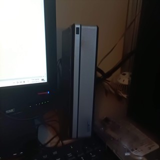 ASUS Nova Lite 20 1g ram 80g硬碟精緻小巧鋁合金桌機特價