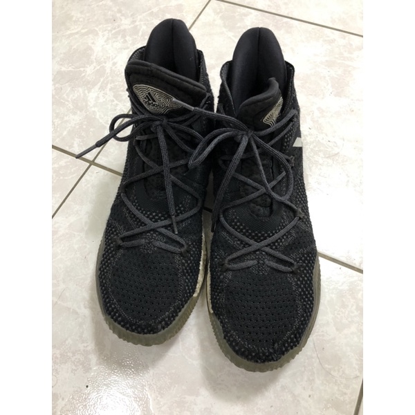 愛迪達boost籃球鞋 US12