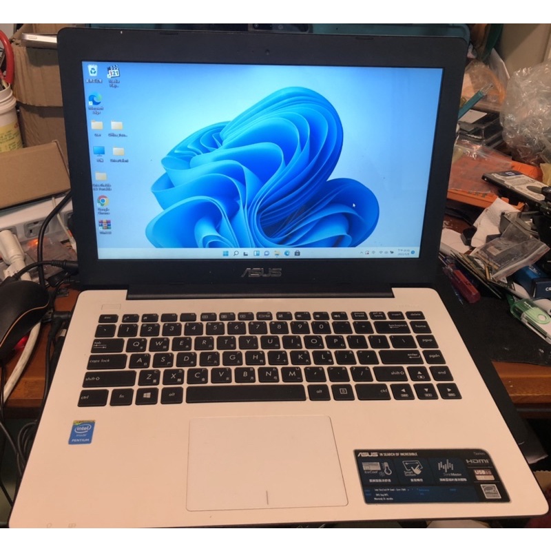 華碩14吋筆電 Asus X453M 四核 N3540 4G 320G Win11 Pro 14吋白色