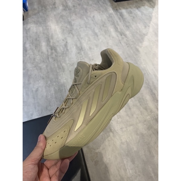  Adidas OZELIA SHOES 卡其 厚底 反光 廣告款 男女 GV7685