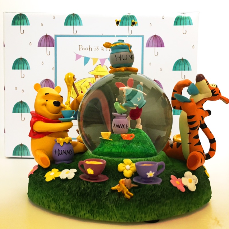 Pooh&amp;Friends Pooh's Day 小熊維尼水晶球