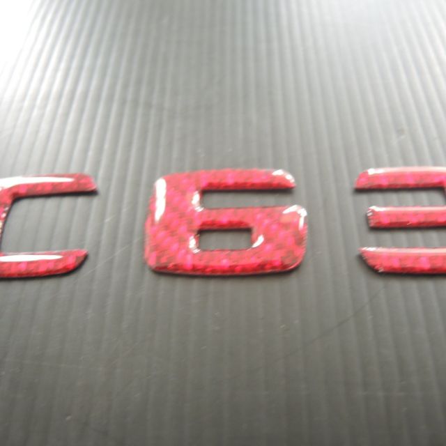 【翌迪】CARBON部品 BENZ / C-Class C63 (紅) CARBON 立體車標 LOGO 貼片