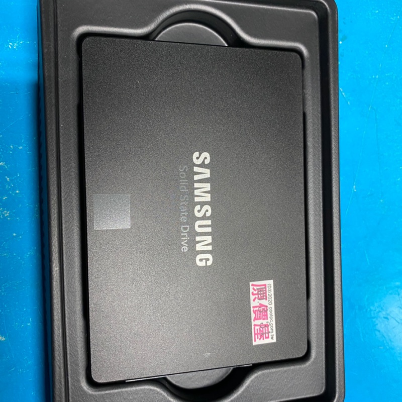 三星 SSD 256g