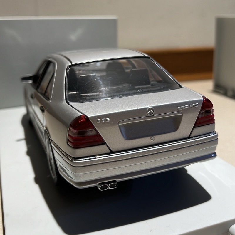 UT Models 1/18 Mercedes-Benz W202 C36 AMG 賓士 模型車 玩具車 絕版