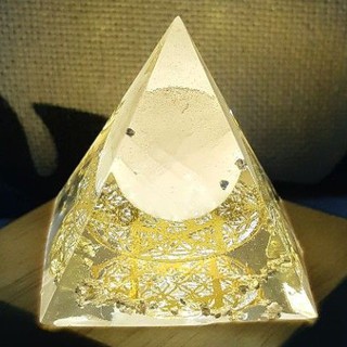 金字塔粉晶球燈飾~招桃花必備 (底:5cm)
