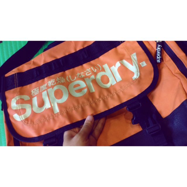 Superdry 極度乾燥 bag 郵差包 側背包 單車 腳踏車 fixed gear螢光橘 防水 機能 多夾層 電腦包