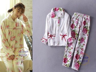 JC飾品批發*清倉款不退換貨-優質平價服飾-超厚材質暖呼呼珊瑚絨超保暖甜美花朵2件套睡衣睡褲秋冬跨年耶誕禮物