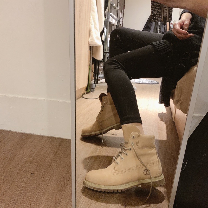 Timberland 靴子奶茶色防水馬丁靴登山鞋防滑耐磨牛皮 全新棉褲 9 9成新橘上衣 蝦皮購物