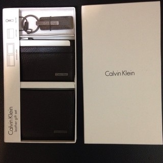CK Calvin Klein 黑色質感荔枝短夾 加送鑰匙圈