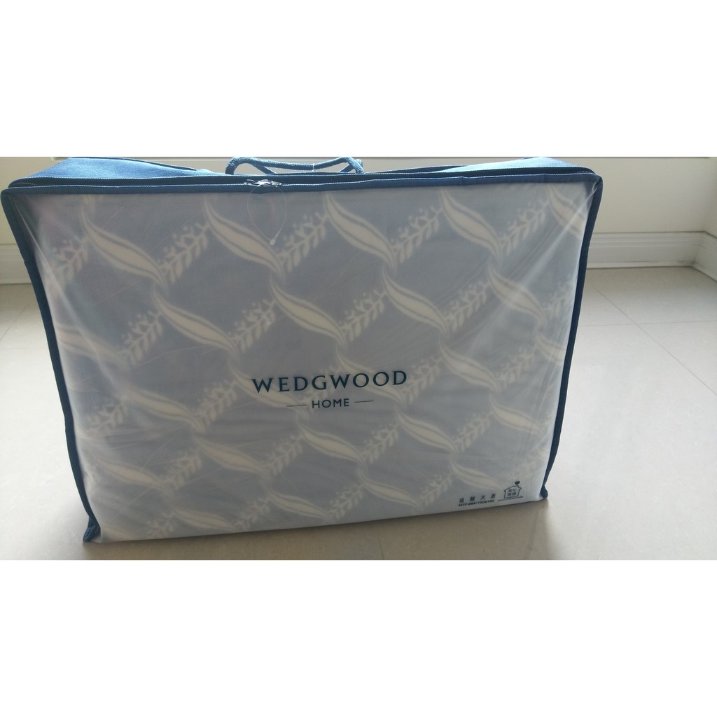 WEDGWOOD 桂冠之舞 超細纖維毛毯(180x210) + 抱枕套(40x40) 2入 月桂冠圖示