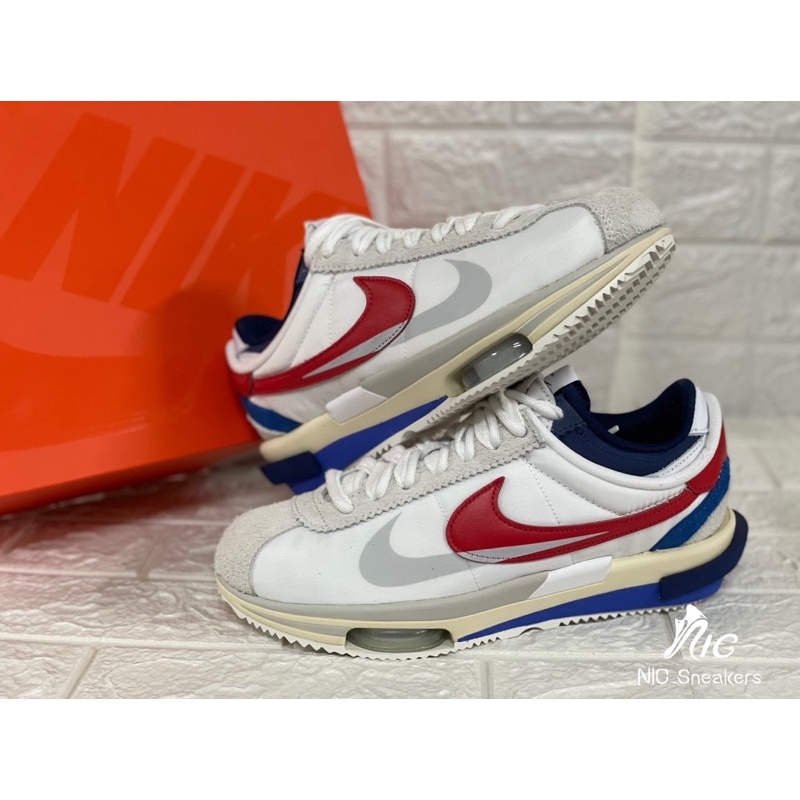 ✤ NIC_Sneakers ✤ Sacai x Nike Cortez 白紅藍 阿甘 解構 氣墊 DQ0581-100