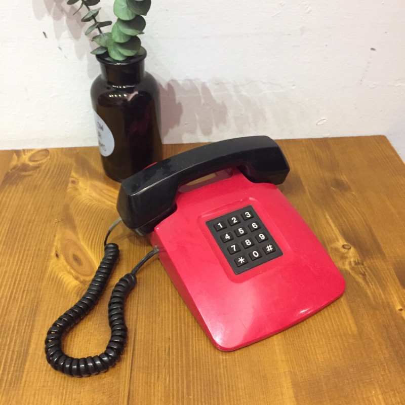 Skin&amp;moss vintage二手老件台灣早期復古收藏紅黑撞色方形電話機復古電話