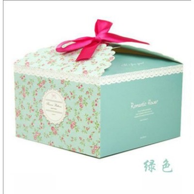 清新小碎花綠色餅乾盒1入24元14.5*14.5*9cm 蛋糕盒5吋婚禮小物包裝盒聖誔節禮物包裝盒鳯梨酥盒~