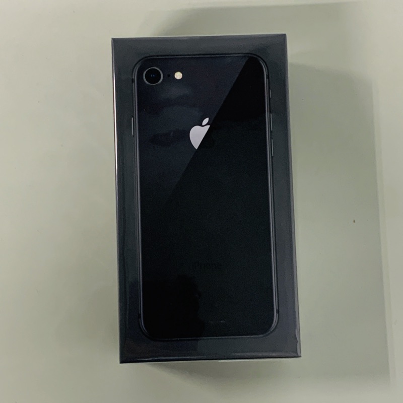 &lt;全新未拆&gt; Apple iPhone 8 64G 黑 太空灰 黑貓寄送免運費