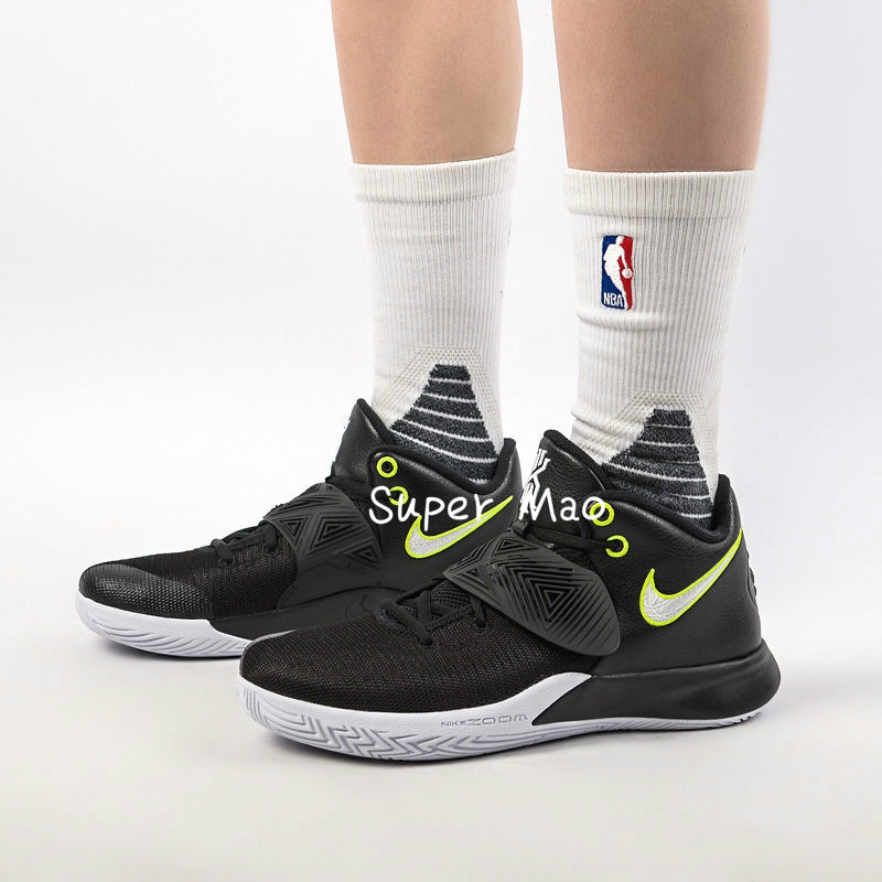 kyrie flytrap ptt