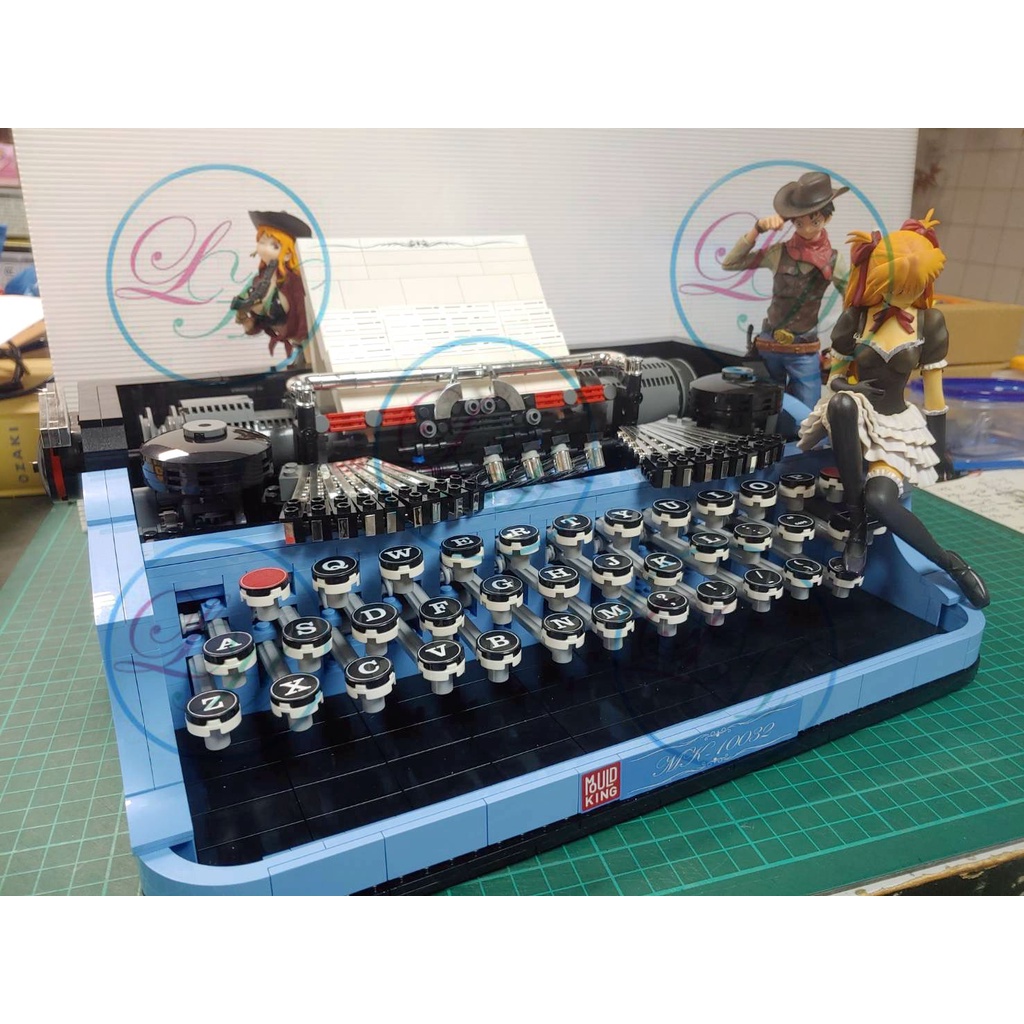 (台灣成品現貨)懷舊復古打字機/宇星模王打字機//大人小孩玩具/公仔/辦公室/咖啡廳創意擺件/益智復古打字機/好玩的