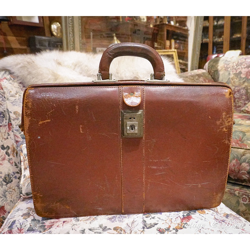 [Fashion-0043] PAKAWA 美國古董真皮醫生手提包 手拿包 二手 老件 古董 收藏 復古包 復古 老物