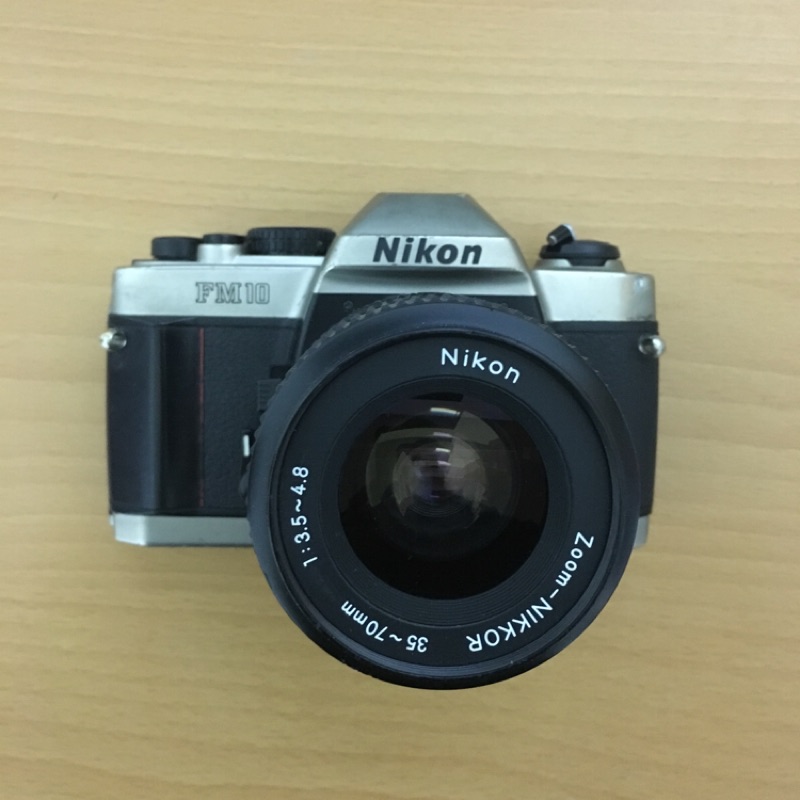Nikon FM10 底片單眼相機 內附底片 35-70mm標準變焦鏡